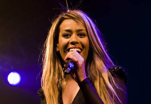 Photo d'Amel Bent en 2010