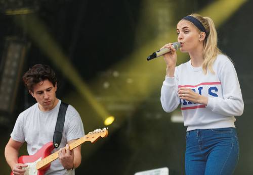 Photo of the band London Grammar