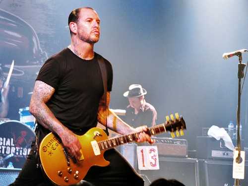 Photo of the band Social Distortion
